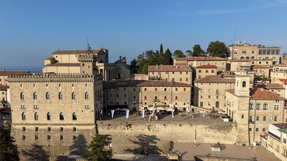 Das historische Herz San Marinos – Piazza della Libertà und Palazzo Pubblico