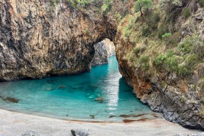 Naturjuwehl Arcomagno in Kalabrien